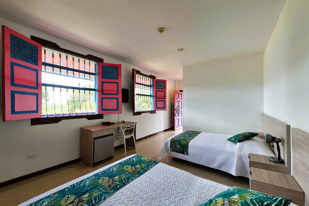 Habitación Triple Hotel Arrayanes del Quindio Montenegro 1